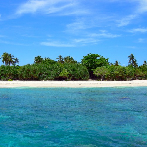 Tropical beach in Philippines iPad Wallpaper