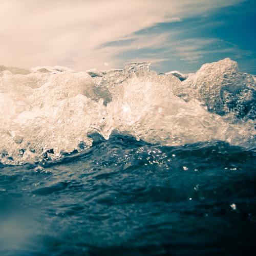 Water Waves by Jorge Quinteros Ipad wallpaper