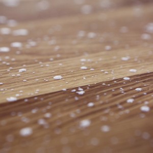 lifeofpix.com - abstract white drops on wood ipad wallpaper