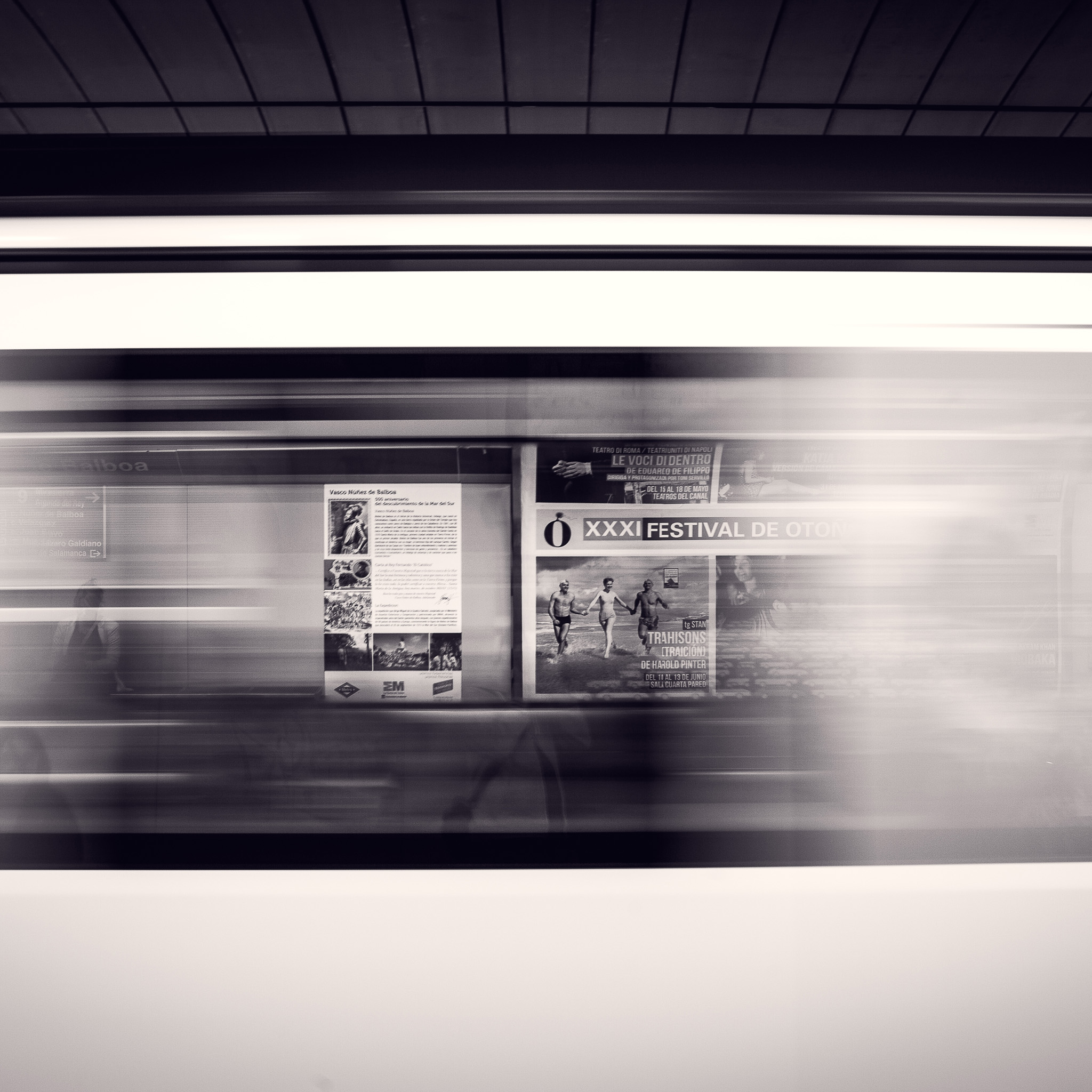 mario calvo - speeding metro train ipad wallpaper