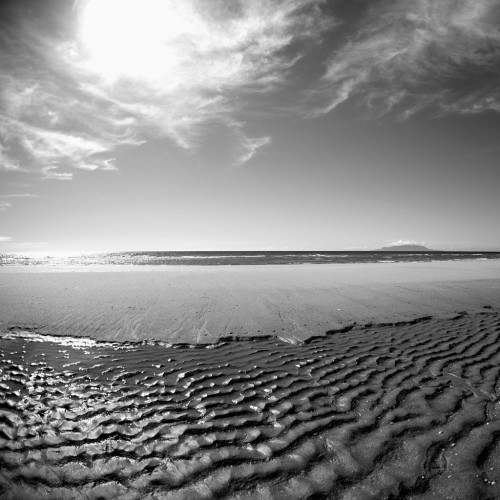Pakiri Beach in B&W by Piotr Zurek Ipad wallpaper