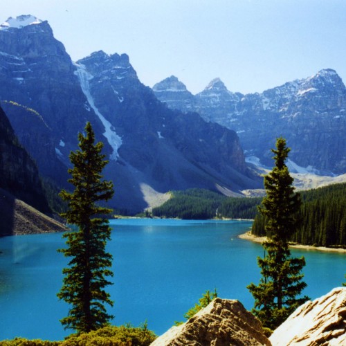 Moraine Lake Canada by swisscan Ipad wallpaper