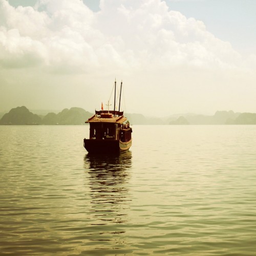 Sail on by Yves. Ipad wallpaper